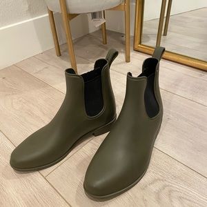 Chelsea Boots